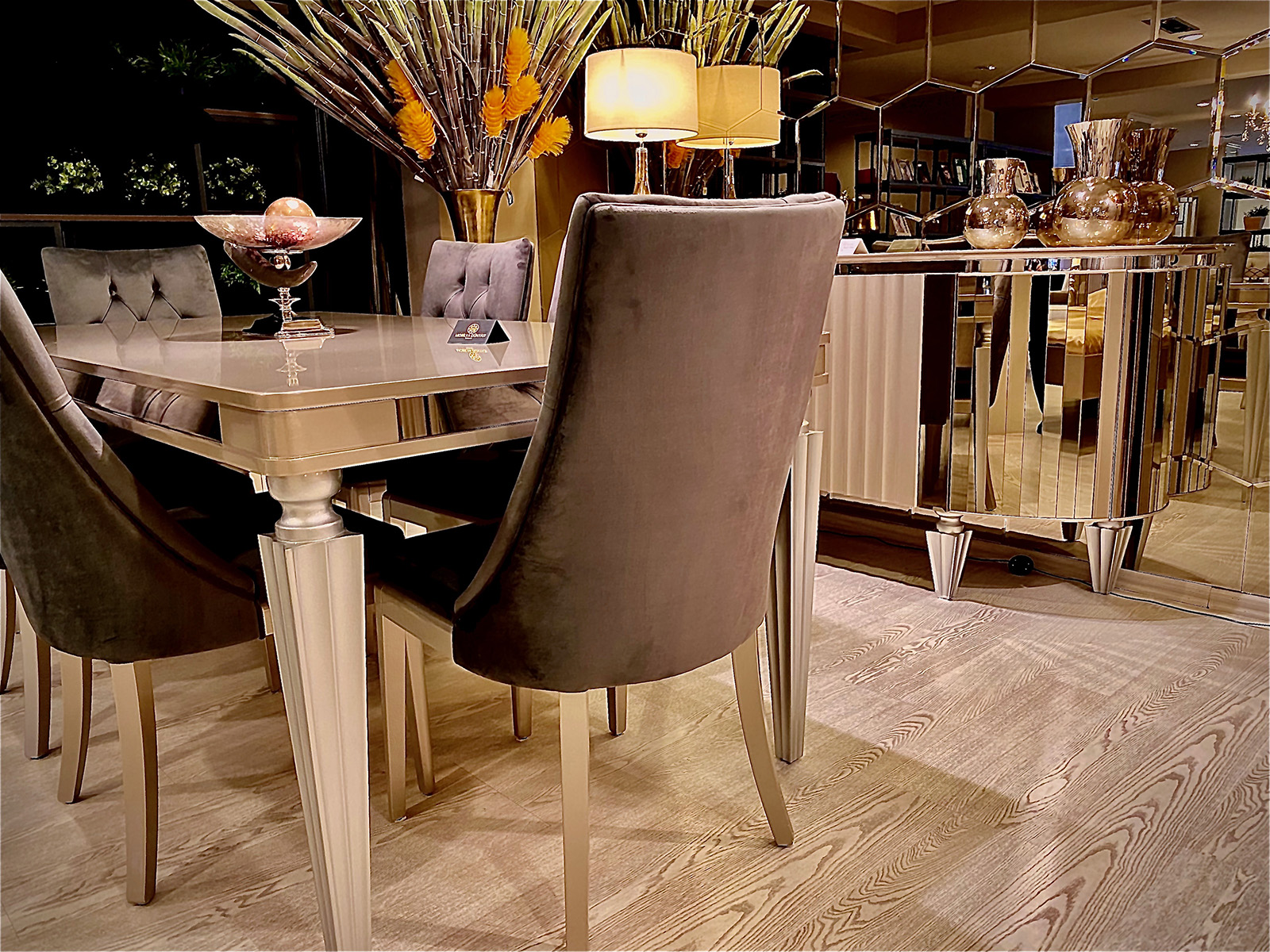 Mobilya Dünyası Luxury Bursa Lüks ve Avangard Mobilya